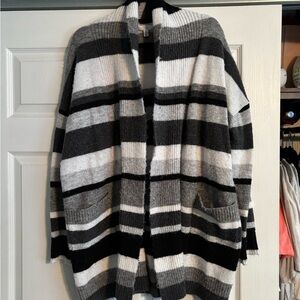 Time and Tru Monochrome Striped Cardigan